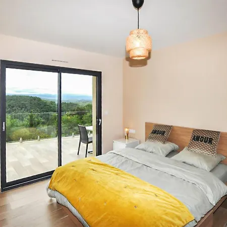 Holiday home Stunning In With Wifi